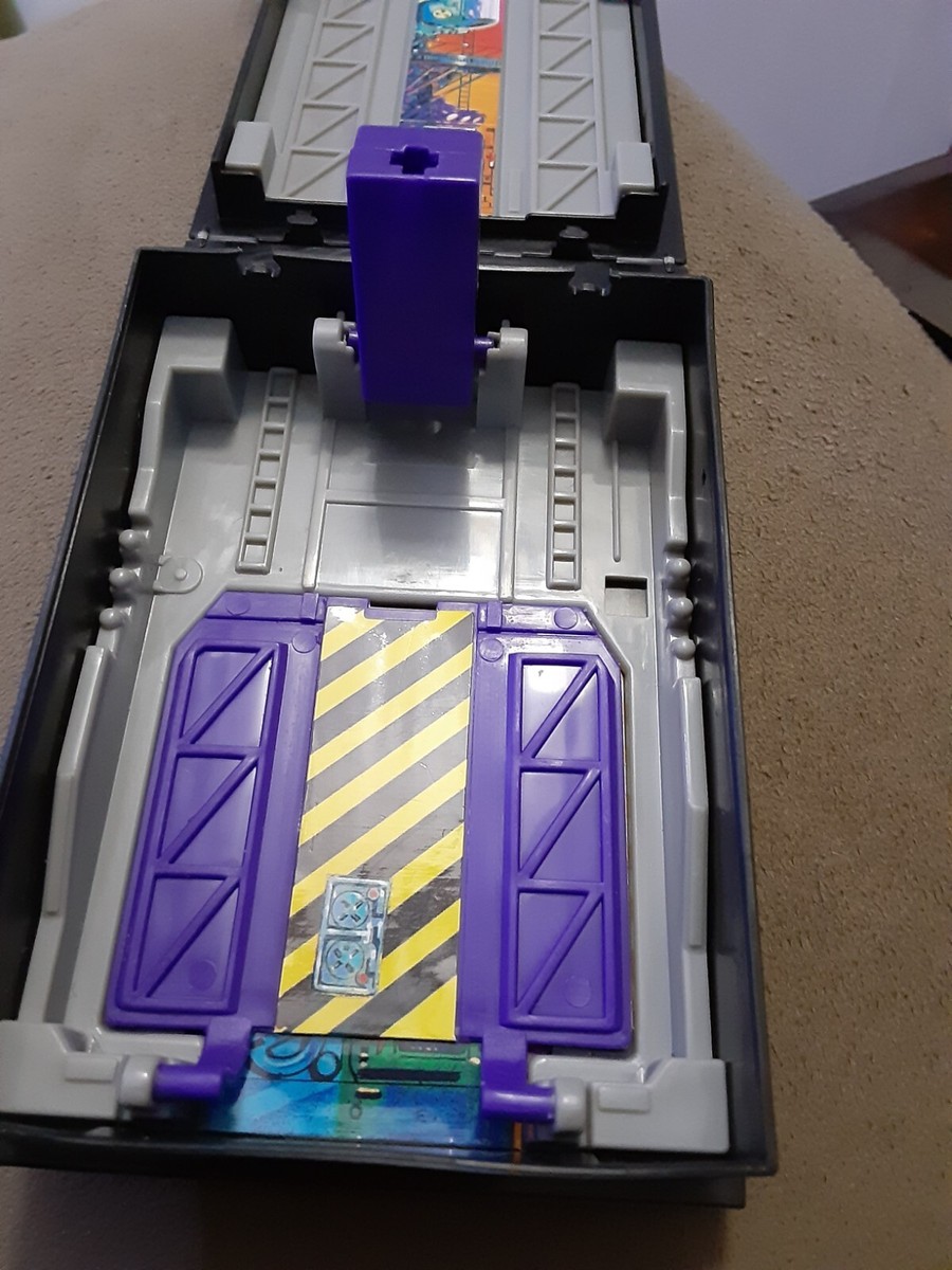 Pocket Comics X-Men Jet Hanger Set Toy Biz X-wing Cyclops Magneto