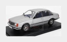 1:24 EDICOLA Opel Senator 3.0 1978 Silver AB24P020 Model