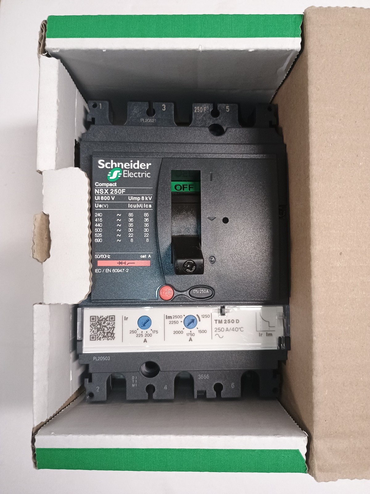 Disjoncteur Compact NSX250F TMD 250A pour éviter surcharge et court-circuit