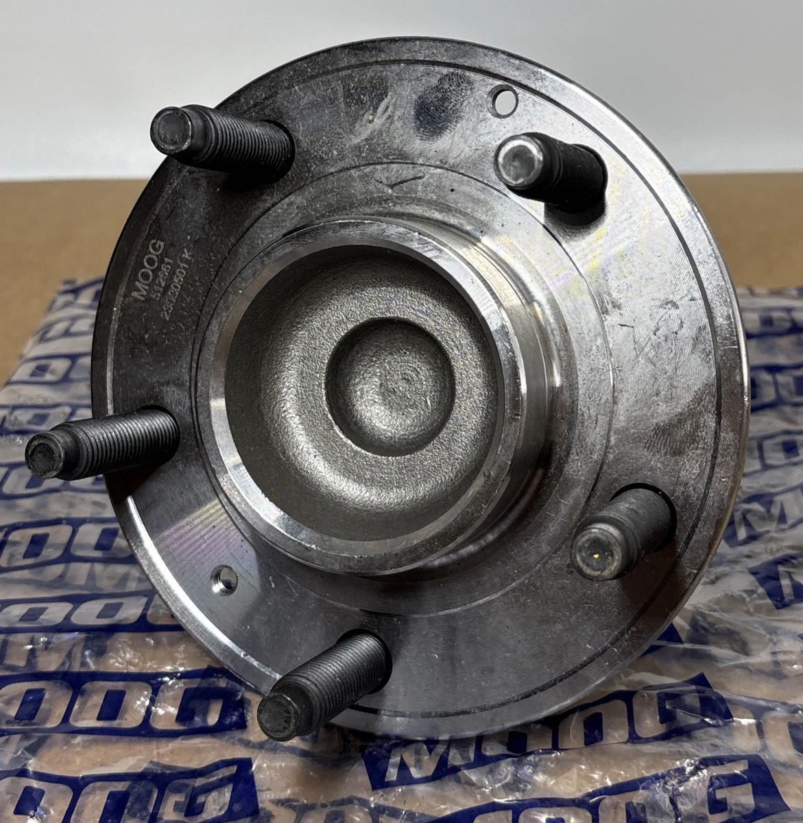 Moog Rear Wheel Bearing and Hub Assembly 512661 photo 2