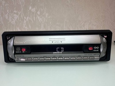 Sony CDX-R3350 Car CD/MP3 Player Detachable Face 50W x4 Tested