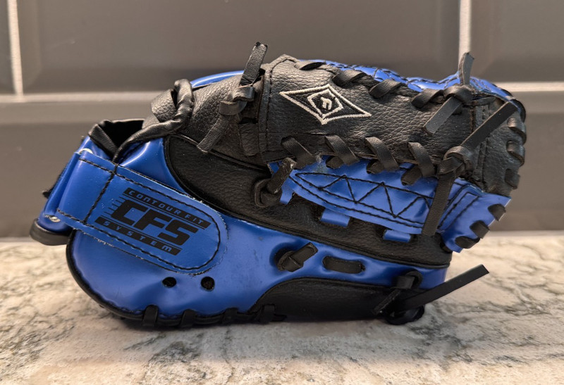 Franklin Kids Youth Baseball Glove RTP Ready To Play 4510 Size 9.5 Blue Tee Ball