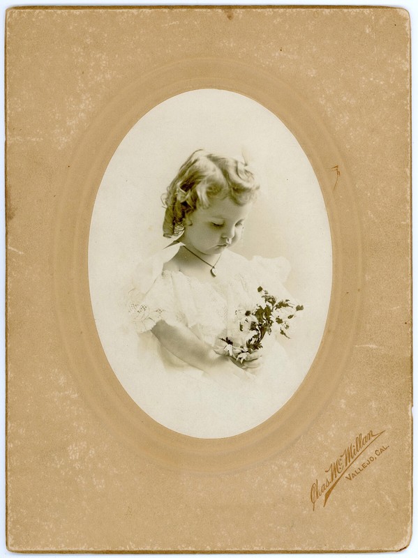 1920 Photo on Board Chubby-Cheeked Girl w/ Ringlets by McWilliam of Vallejo CA