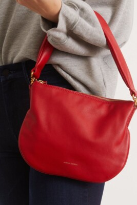 Mansur Gavriel Tasche - Mini Swing Shoulder Bag in Leder - Red