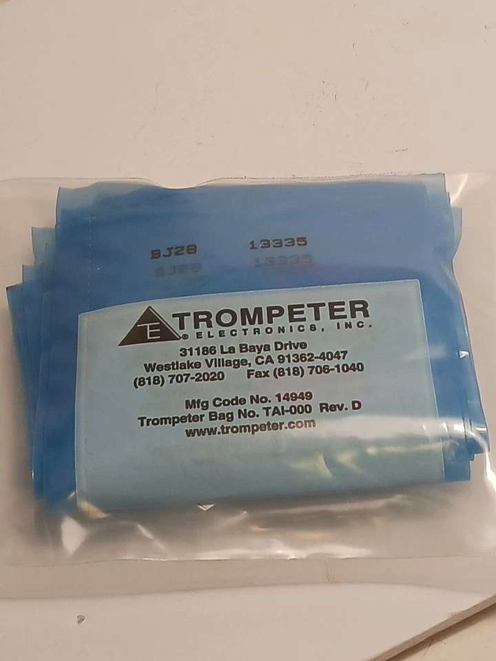 10 Trompeter BJ28 RF/Coaxial Connectors, Insulated, BNC Male 2 Male Panel Mount - Image 3 of 4