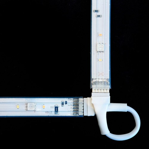 CORNER Piece | Short Spacer Cable | for Philips Hue Lightstrip Plus V3 | R - Picture 26 of 27