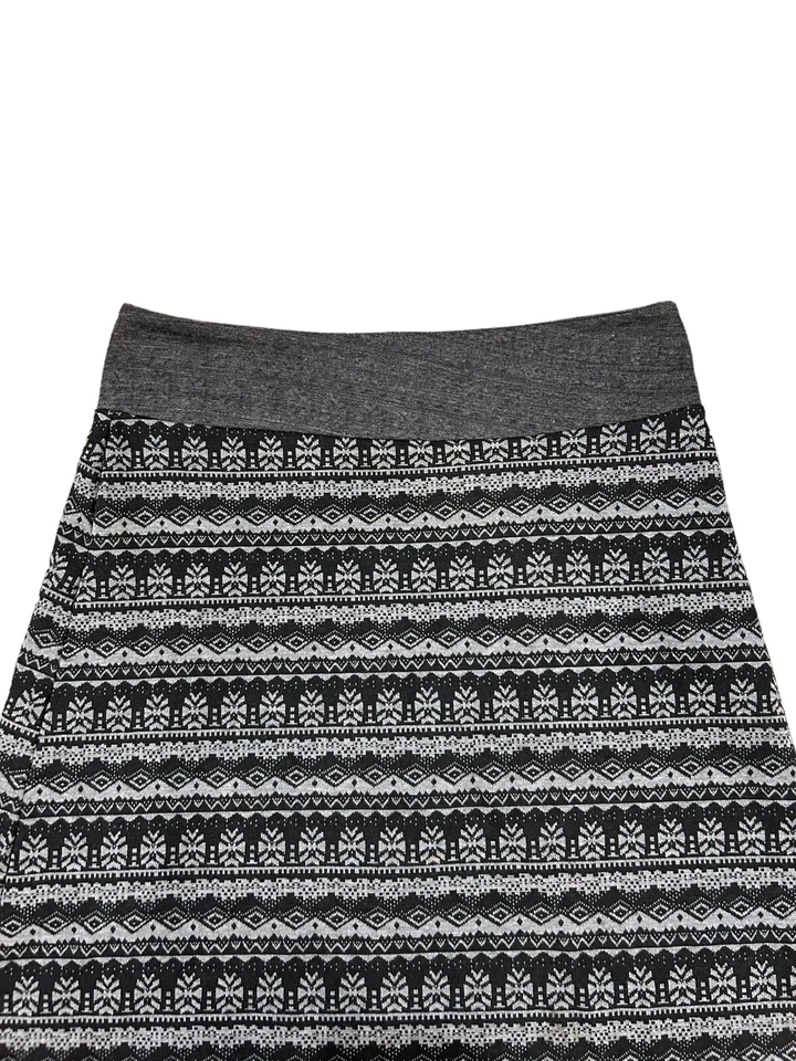 Falda Patinadora Kavu Negra Gris Fair Isle Tejida Talla Grande Foto 2 de 4