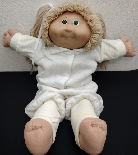 Cabbage Patch Kids 1986 Original Appalachian Red Signature Green Eyes