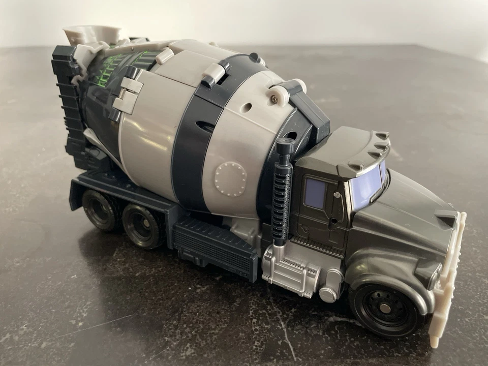 Transformers ROTF Revenge of the Fallen Supreme Class Devastator Hasbro 2009 - Image 3 of 4