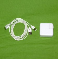 Apple 30-Pin Dock Connector to USB 2.0 Firewire Cable with Firewire Charger