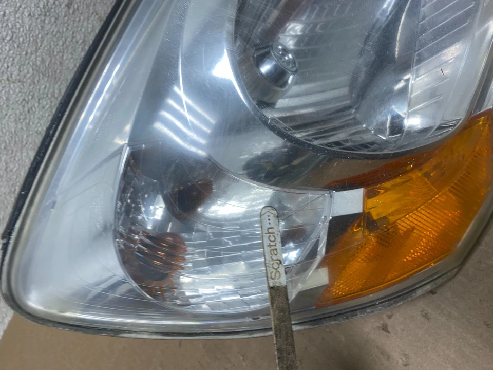 Faro halógeno derecho pasajero Kia Sportage 2007 a 2010 OEM T8207 DW Foto 4 de 4