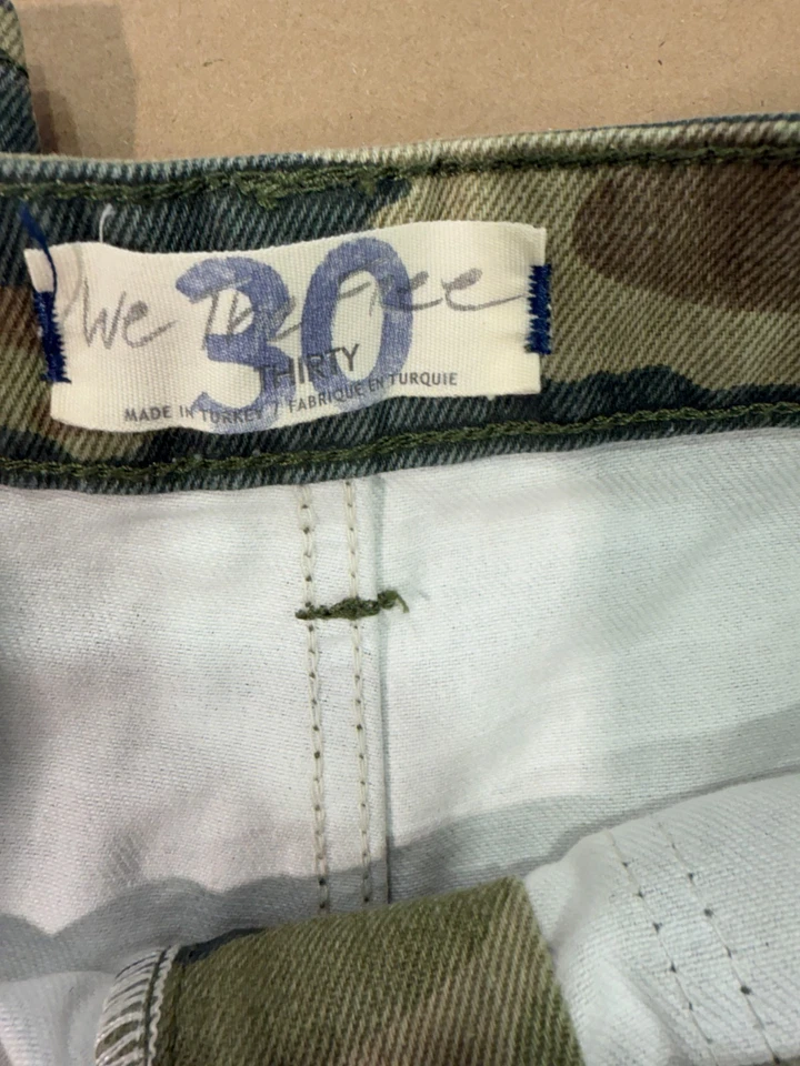 Pantalones utilitarios Free People camuflados para mujer talla 30 verde pierna recta Foto 2 de 4