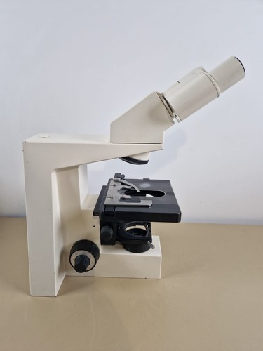 microscopio Zeiss Axiolab E re con 4 obiettivi Achroplan - Foto 11 di 24