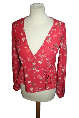 HAUT TOP FLUIDE FEMME °°° BERSHKA °°° CACHE COEUR . TAILLE XS - Photo 1/4
