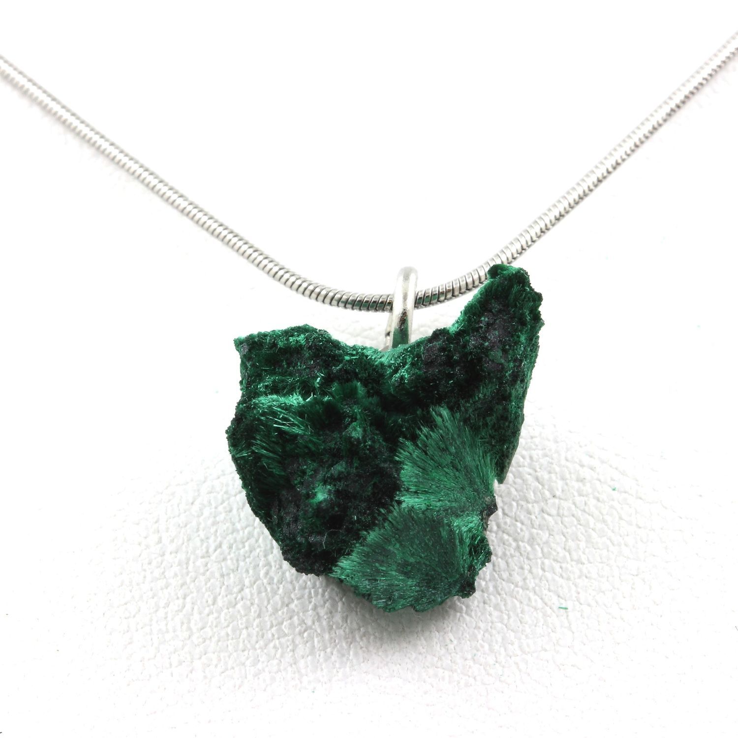 Collier Malachite brute 18.25 ct pendentif Kipushi pierre naturelle verte