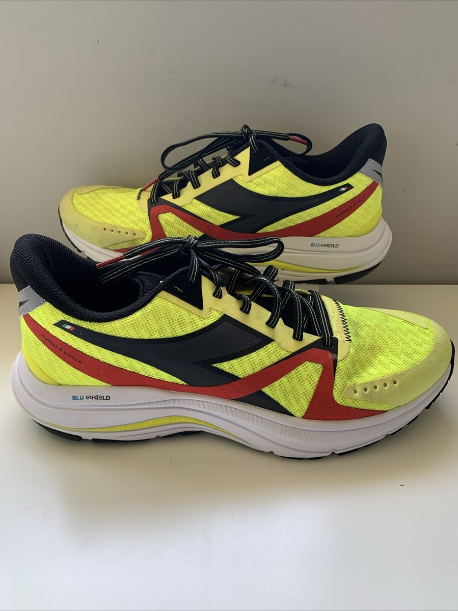 Diadora Mythos Blushield 8 Vortice Running Mens Yellow