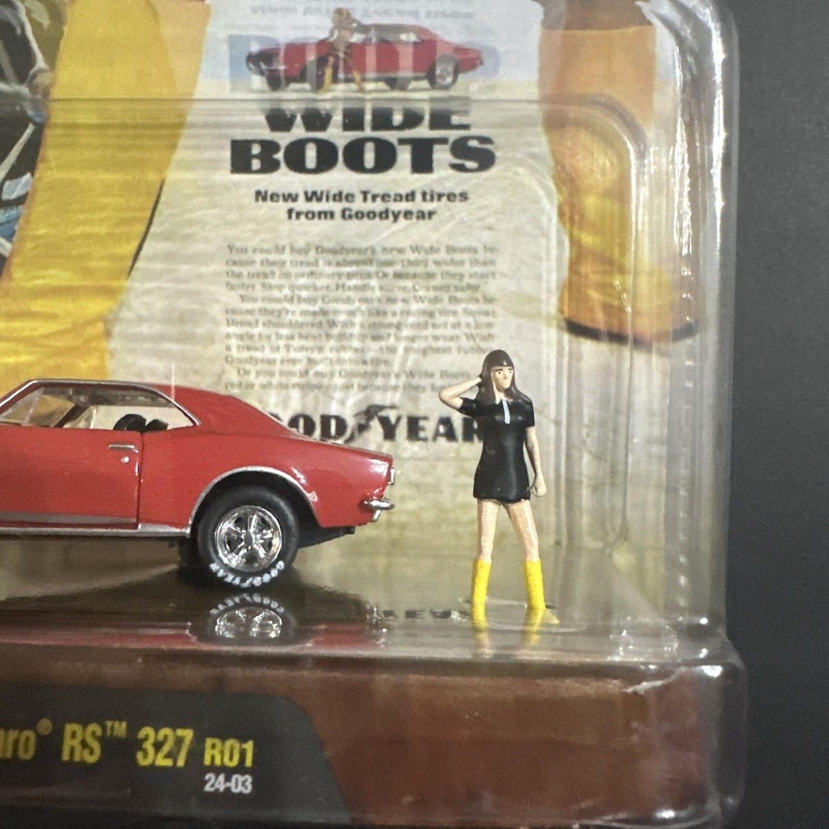 M2マシーン　コカ・コーラ　シボレー　カマロ　レトロパッケージ　1/64 m2 machines 1/64 NEW RELEASE 1967 CHEVROLET CAMARO RS 327 Diorama