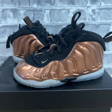 black infant foamposites