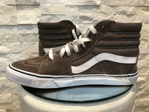 falcon true white vans