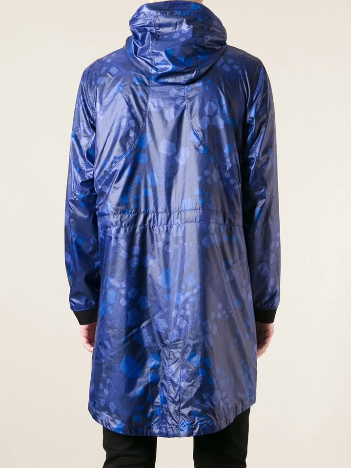 $460 NUEVO CON ETIQUETAS VICTORINOX Talla L PARKA IMPERMEABLE LIGERO ESTAMPADO CUMBRE AZUL MULTI Foto 3 de 4