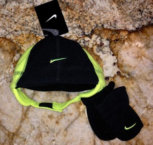 NIKE Swoosh Logo Fleece Beanie Volt Black Hat Mitten Set NEW Infant 12 / 24 mos | eBay