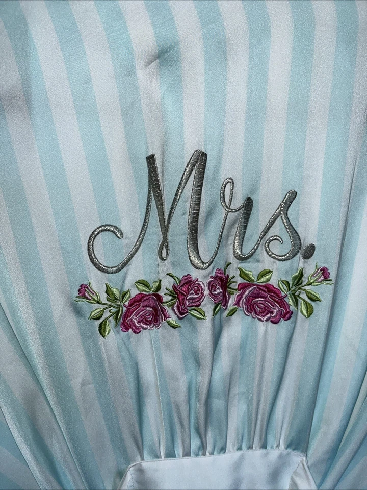 Betsey Johnson MRS. BRIDAL Kimono Manga Bata Rayas Bordada Satén Bata L Foto 2 de 4