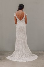 BRAND NEW,  Modern  Classy Ivory Lace Wedding Dress, Size 10, 1600 Retail, USA