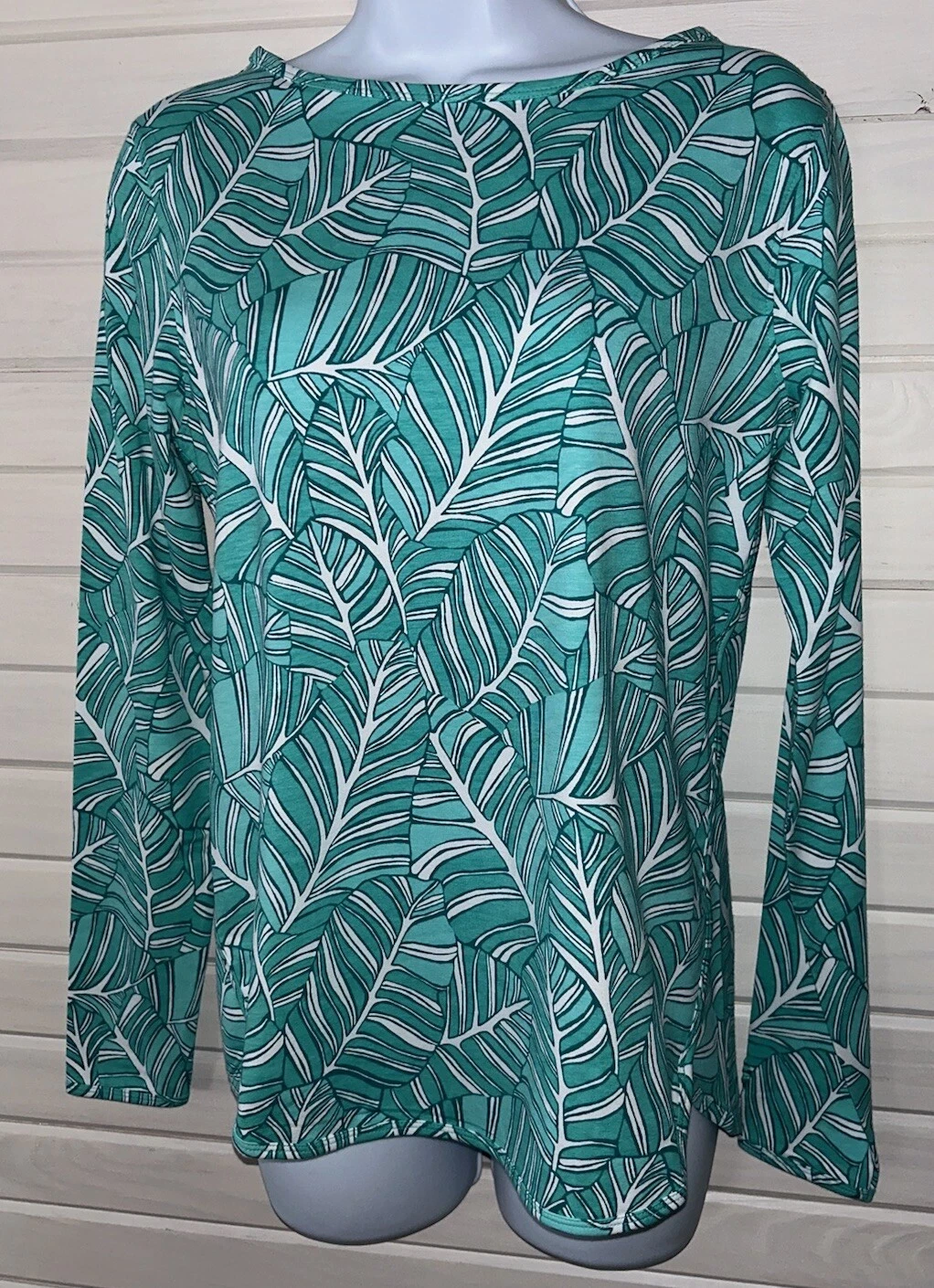 NWOT Coolibar Sz XS Heyday Side Split Shirt Green White Floral Palms UPF 50+