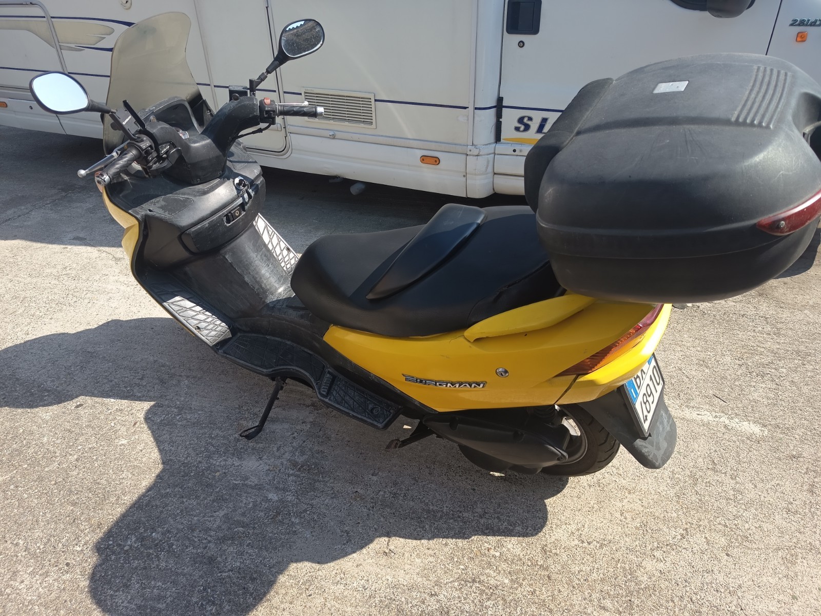 Suzuki Burgman 150 del 2003 giallo con 36697 km foto 2