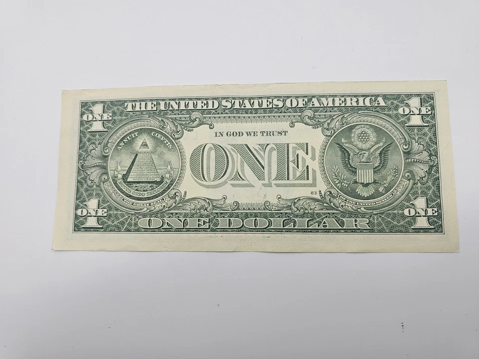 UNCIRCULATED $1 FEDERAL RESERVE NOTE WITH LOW SERIAL NUMBER (F02596359F) - Image 2 of 2