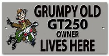 M&Uuml;RRISCHES ALTES GT250 BESITZER WOHNT HIER BLECHSCHILD.MOTORRAD/BIKERHUMOR.MENSCHENH&Ouml;HLE.