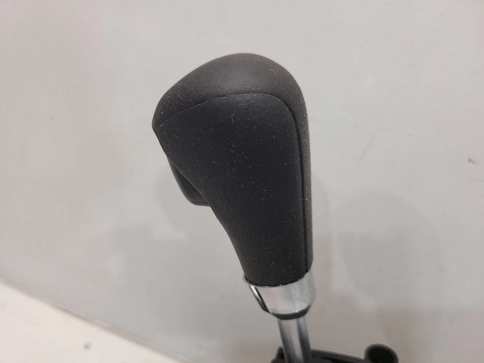 Nissan Altima 2007 (2,5 L/AT) conjunto de cambio de transmisión *negro* Foto 2 de 4