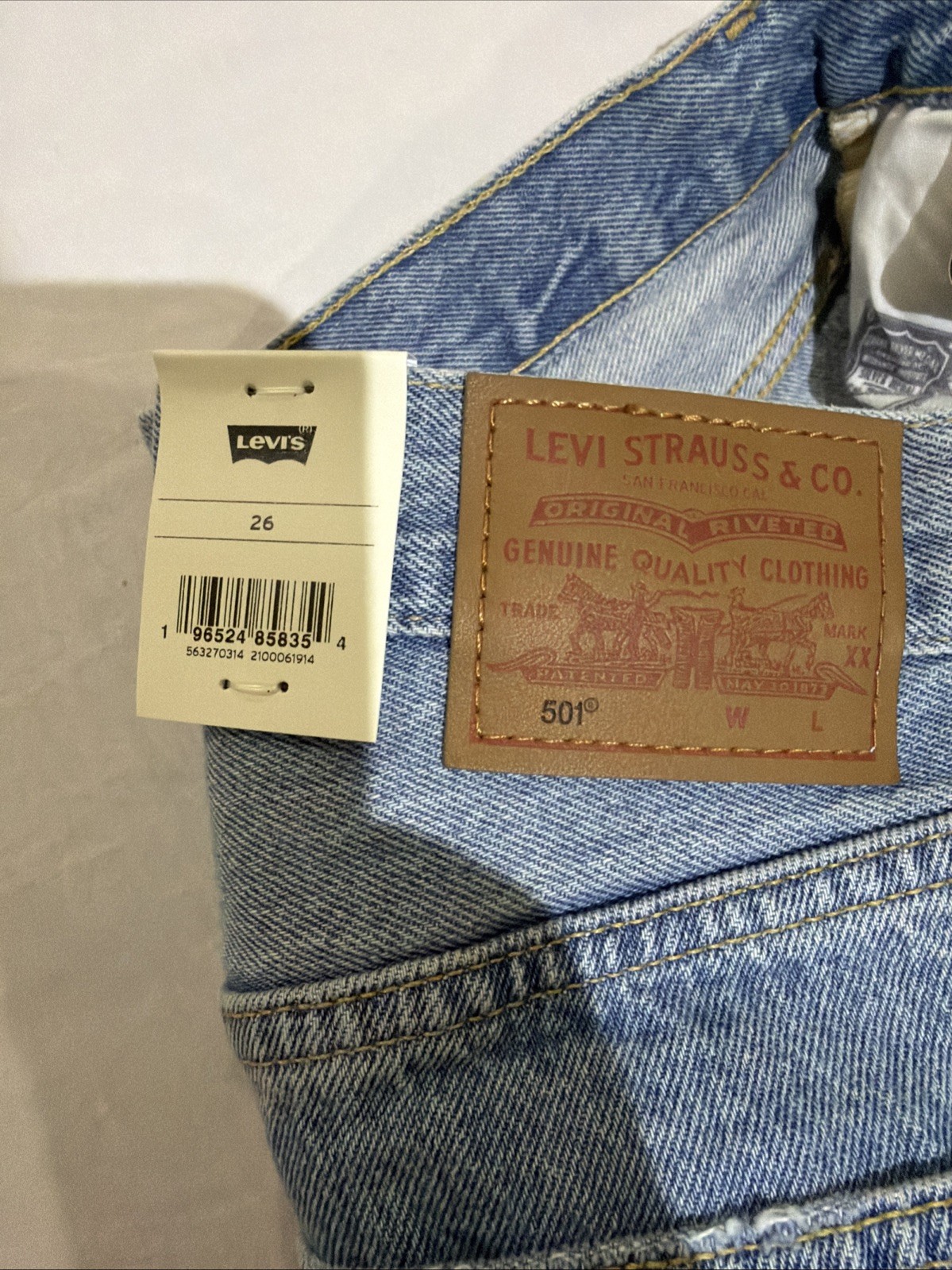 Levi&rsquo;s 501 NWT 26 Denim Women&rsquo;s Jeans Shorts High Rise Cutoffs Distressed