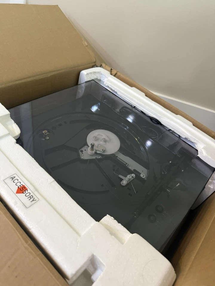 Denon Model DP-300F Fully Automatic Turntable Record Player Black PARTS - Image 2 of 4