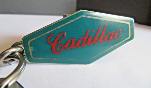 1980s VINTAGE Cadillac Acrylic Keychain FOB With Key for 1957 Coupe Deville - Picture 2 of 8