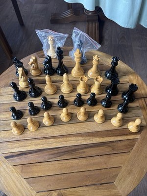 Wooden Reproduction of Drueke Player s Choice Chess Pieces   Used