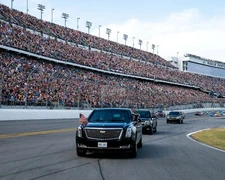DONALD TRUMP & MELANIA TAKE LAP IN "THE BEAST" @ DAYTONA 500  8X10 PHOTO (SP441)