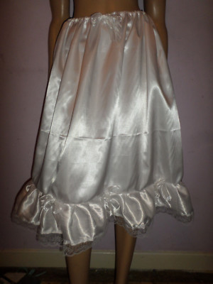 Adult Women's Lace Trim Mesh Petticoat White main image 1