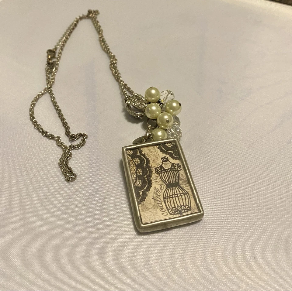 Jewel Kade Couture Silver Glitter Heart Pendant Vintage Crystal Pearl Bauble - Image 4 of 4