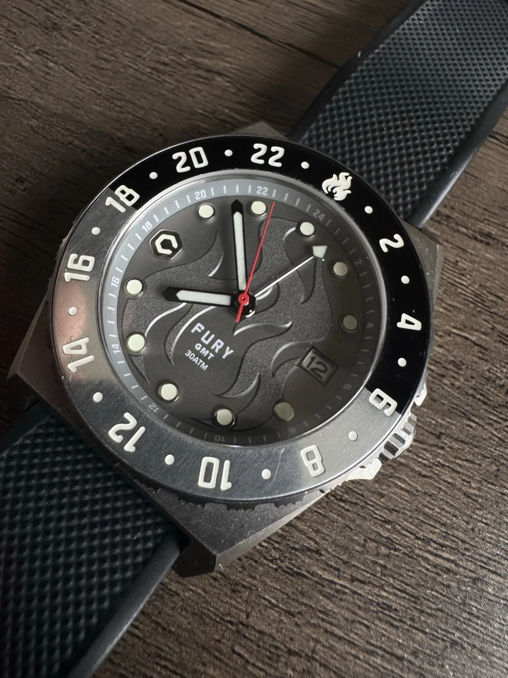 Reloj de buceo Core Fury Blacktop GMT titanio Foto 2 de 4