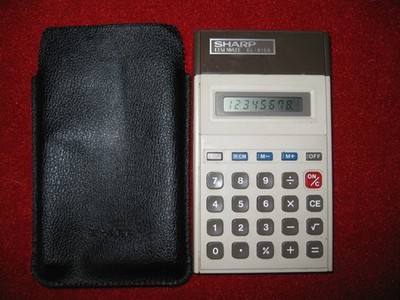Sharp Taschenrechner EL-8158 Elsi Mate Pocket  mit Original Etui.