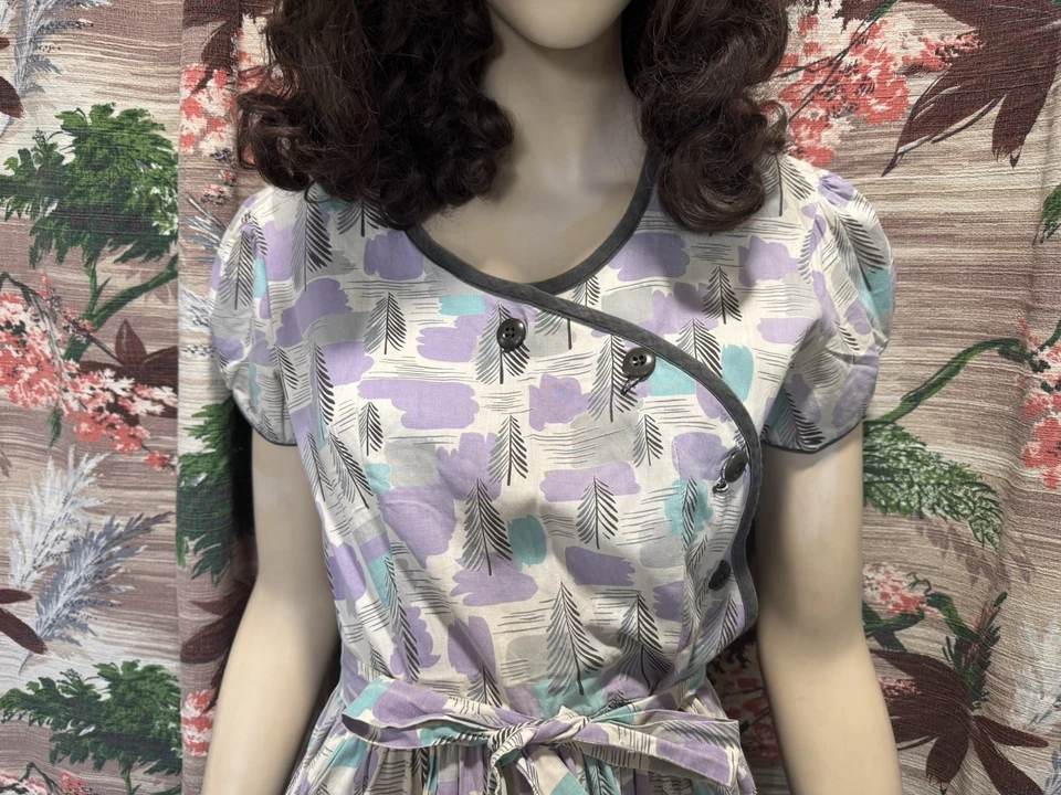 Vintage 1940s Penny’s Cotton Pine Tree Print Dress With Belt Medium - Image 2 of 4