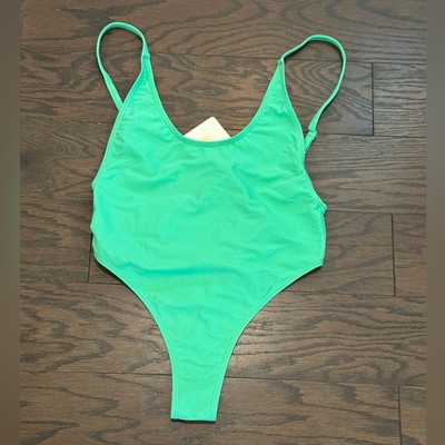 Fabletics NOA Sexy One Piece Cheeky Swimsuit Size Medium / 8 New with Tag