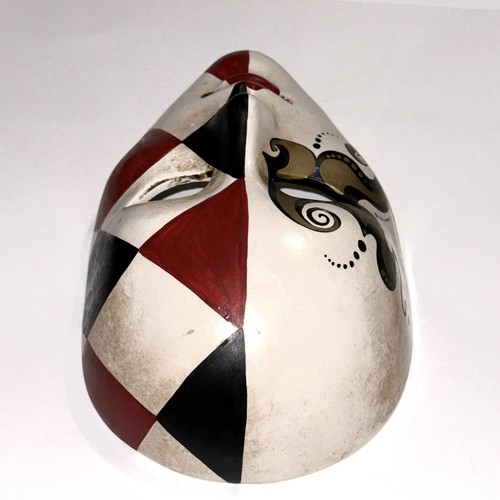 Decorative Mask Red & Black Split Face Ceramic Wall Art Carnivale Mardi Gras - Picture 4 of 17