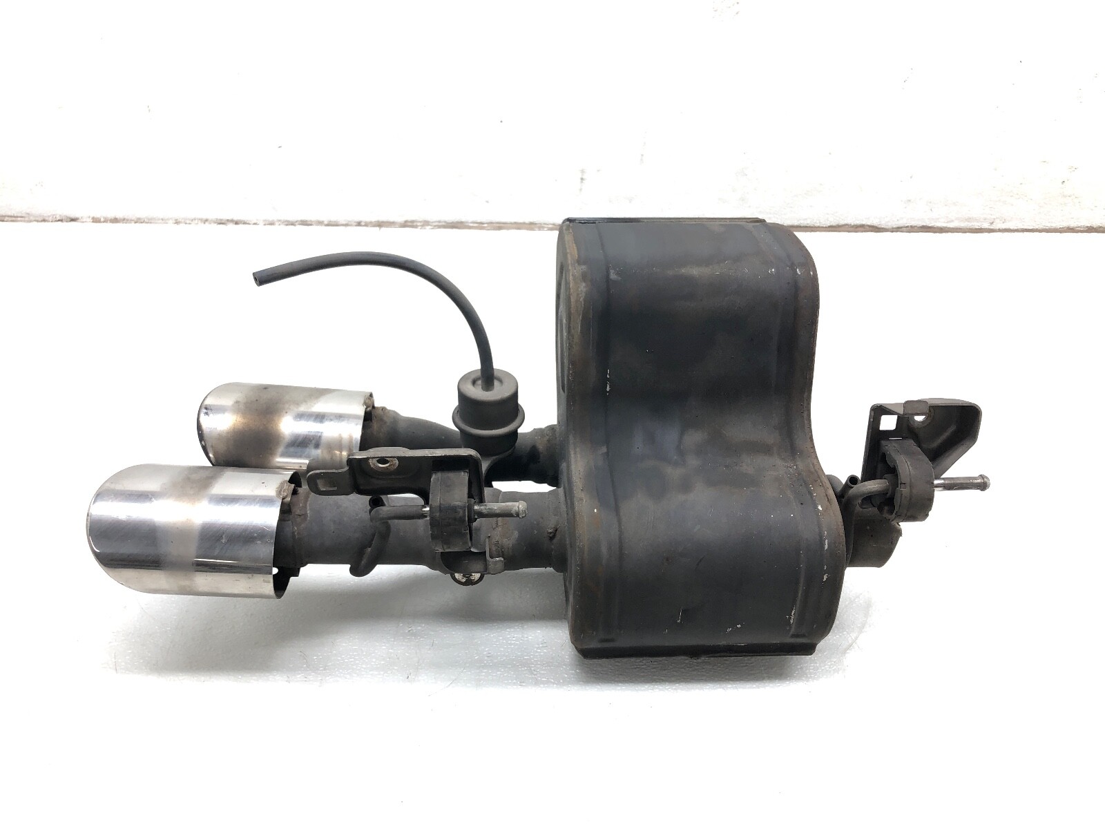 2014-2020 MASERATI QUATTROPORTE 3.0L AWD REAR EXHAUST MUFFLER OEM #CUT OFF.