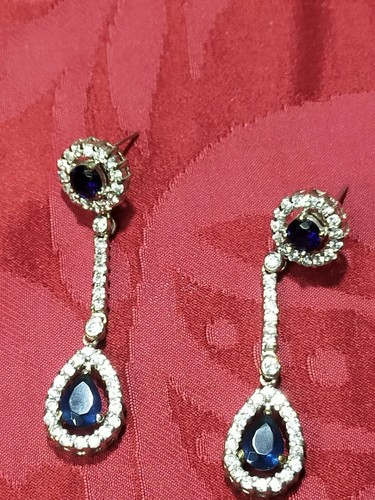 Silver Earrings And Zirconias - Picture 5 of 9