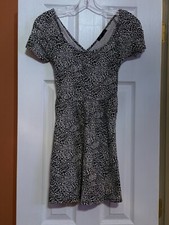 Forever 21 Size S Short Sleeve Leopard Print Dress Partial Open Back SEE DESC