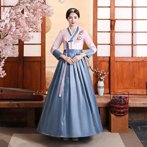 Traditional korean outlet costumes