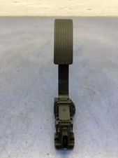 2020 - 2022 MERCEDES GLB 250 OEM X247 2.0L FWD GAS ACCELERATOR PEDAL A1773001800