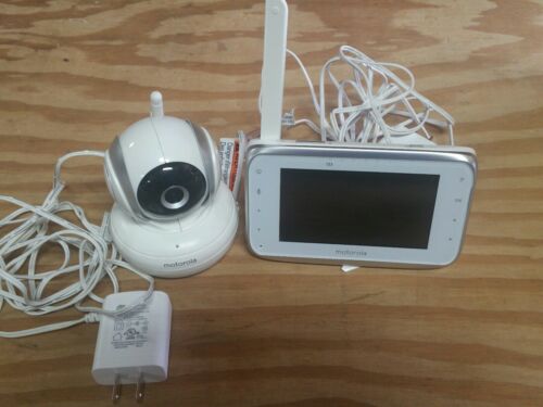 Motorola Digital Video Baby Monitor Mbp38s, 4.3" Color LCD Screen Monitor  - Picture 1 of 4